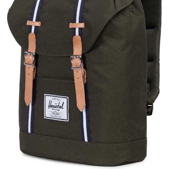 NEW-Herschel Retreat Youth Offset Stripe Backpack - Picture 7 of 7